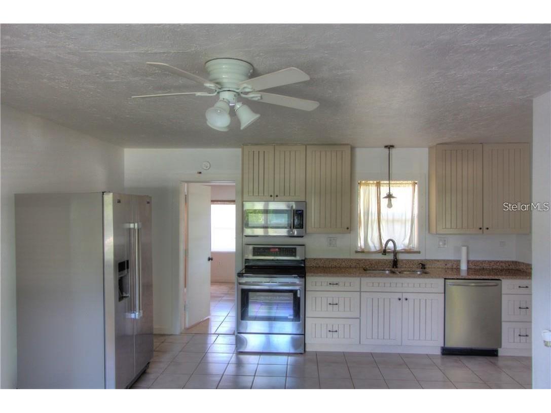 613 Shore Road Nokomis FL 34275 A4695045 image3