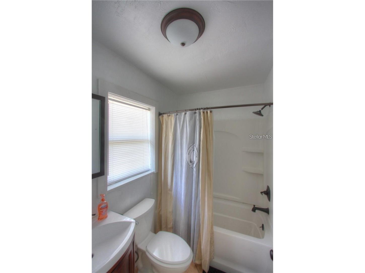 613 Shore Road Nokomis FL 34275 A4695045 image8