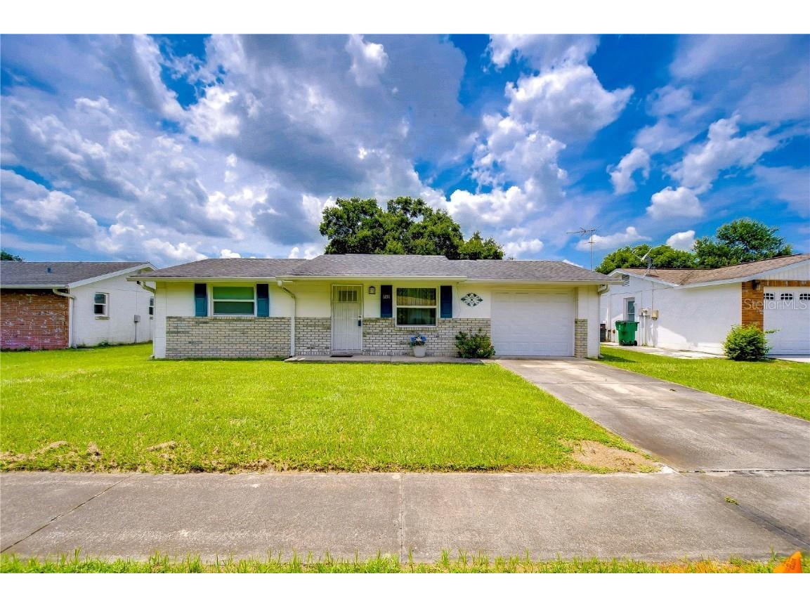 6131 19th Street Zephyrhills FL 33542 T3547673 image1
