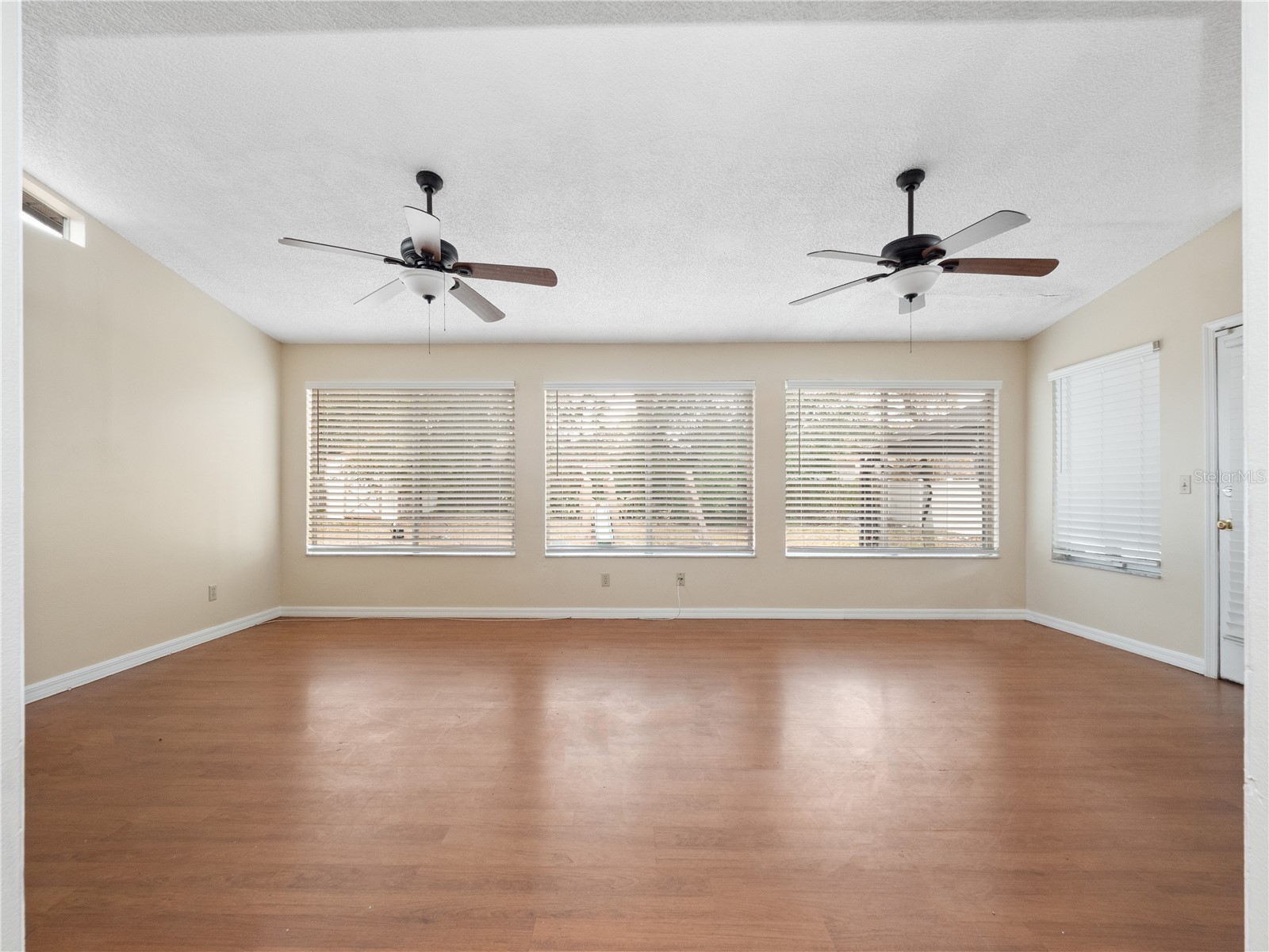 6131 Sparling Hills Circle Orlando FL 32808 G5108539 image2