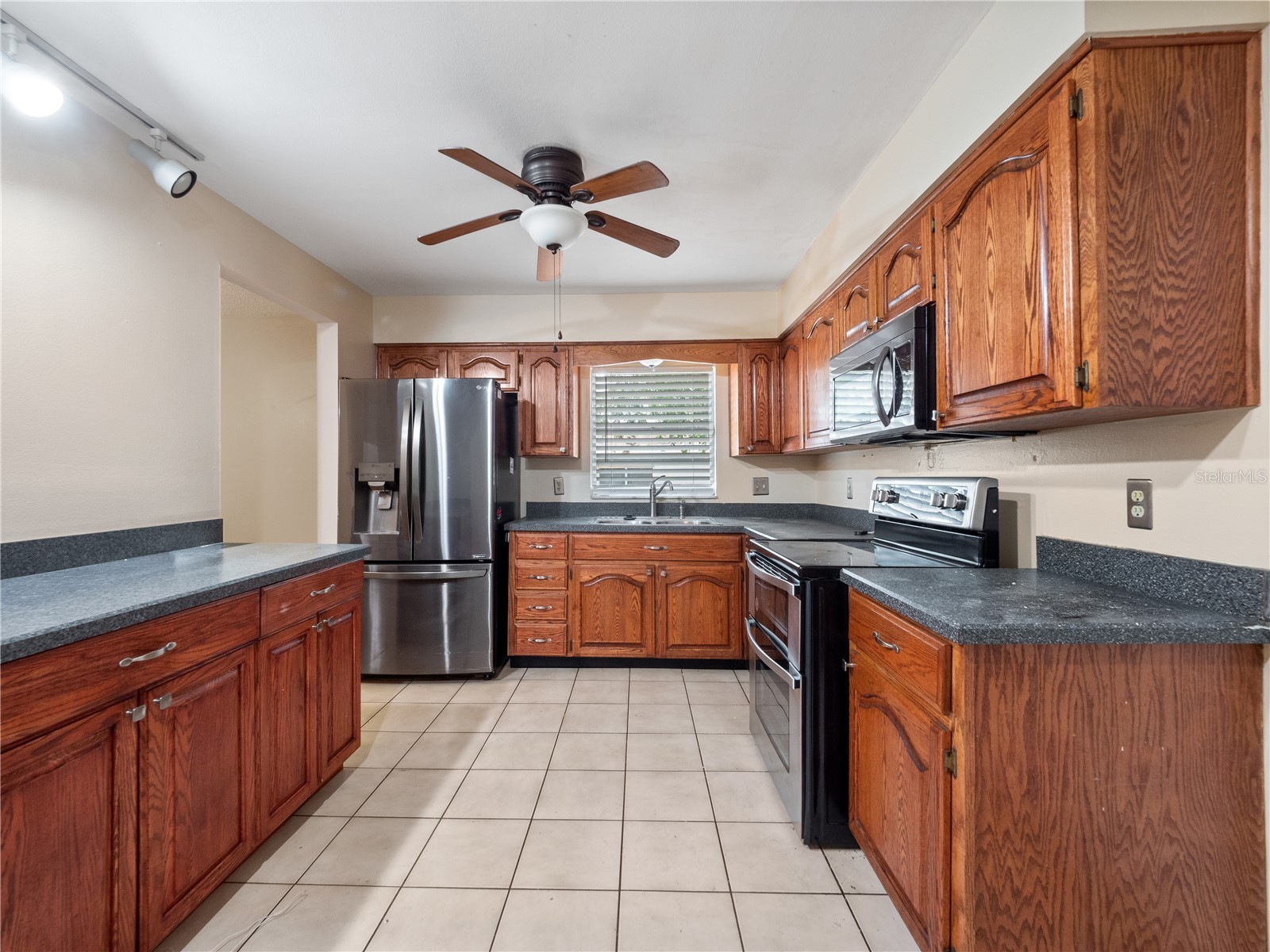 6131 Sparling Hills Circle Orlando FL 32808 G5108539 image5