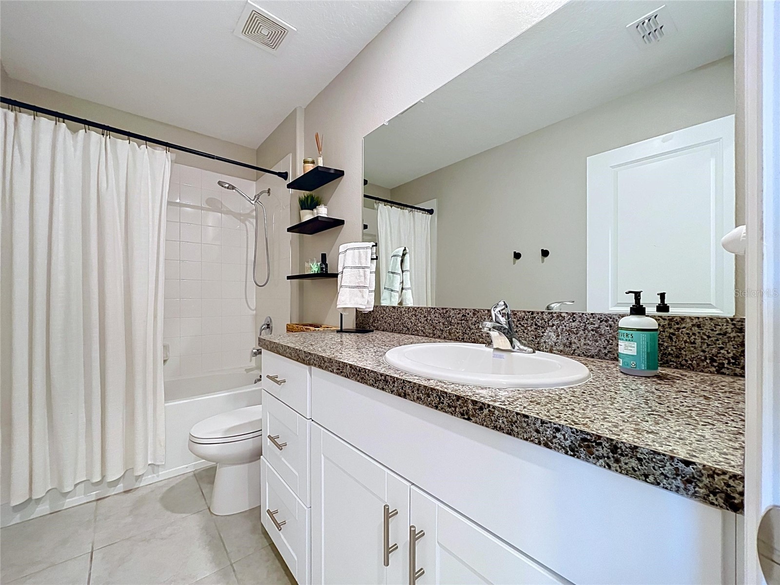 6131 Spring Crayfish Avenue New Port Richey FL 34653 TB8526514 image18