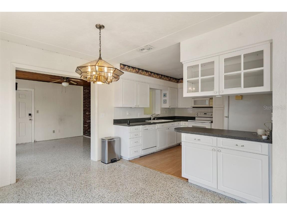 6132 7th Avenue S Gulfport FL 33707 TB8391191 image14