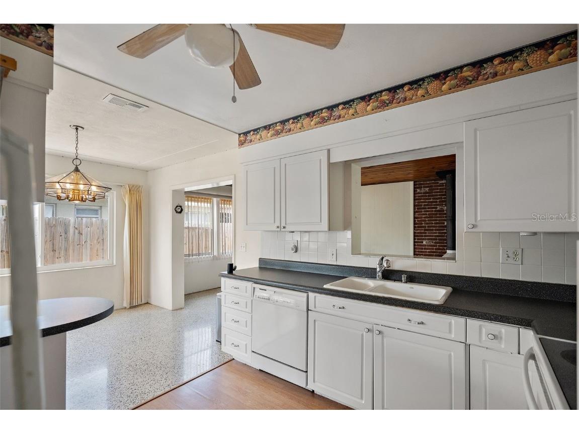 6132 7th Avenue S Gulfport FL 33707 TB8391191 image17