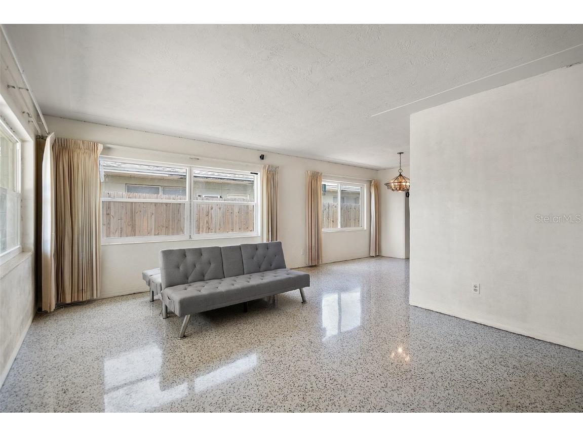 6132 7th Avenue S Gulfport FL 33707 TB8391191 image4