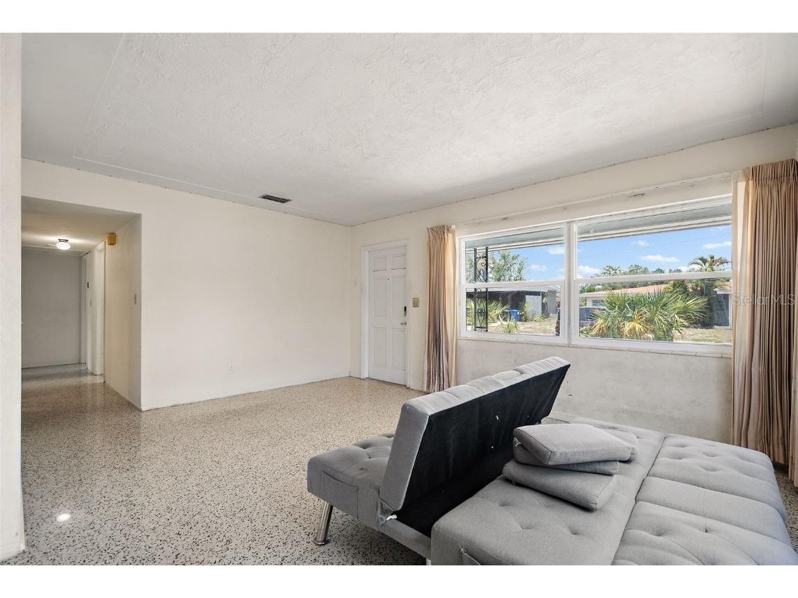 6132 7th Avenue S Gulfport FL 33707 TB8391191 image5