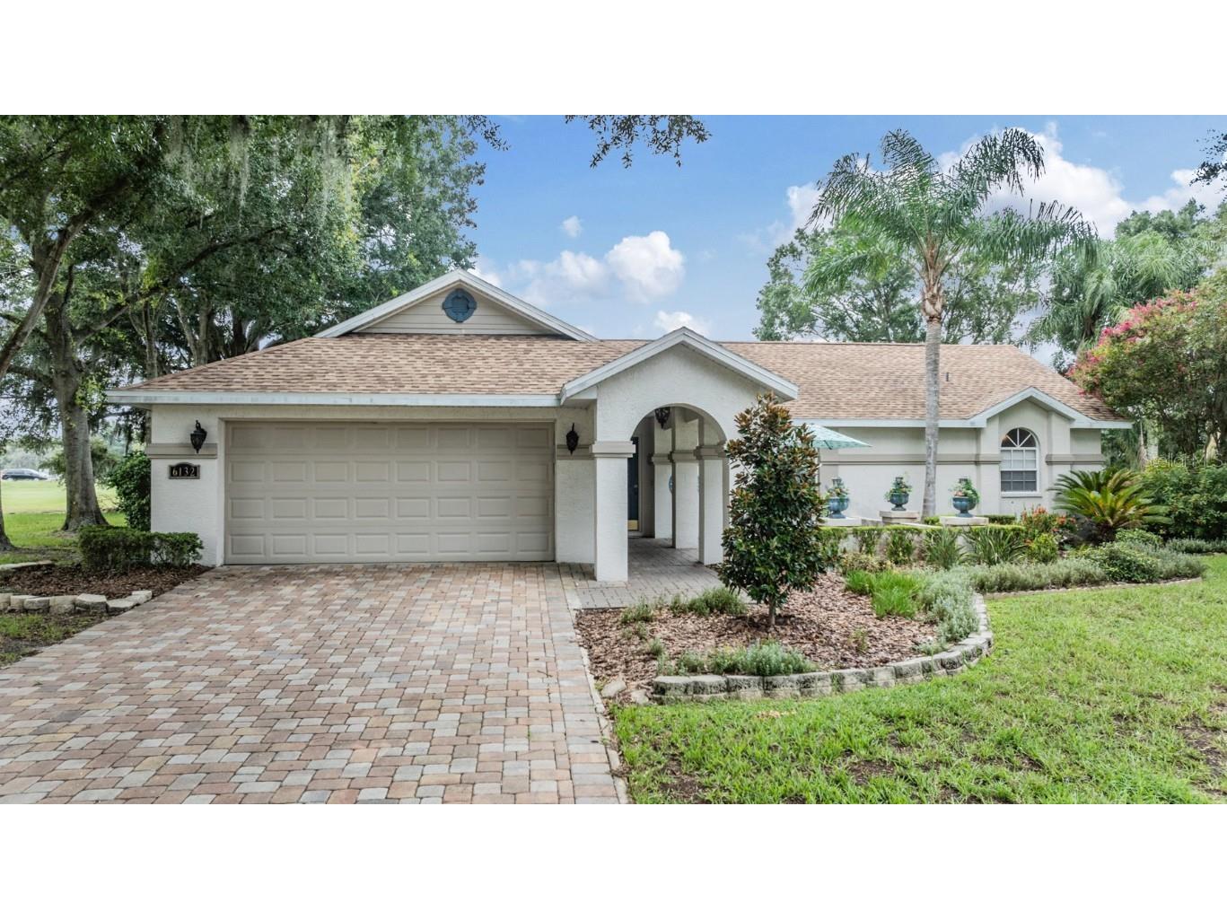 6132 Silver Oaks Drive Zephyrhills FL 33542 T3540328 image1