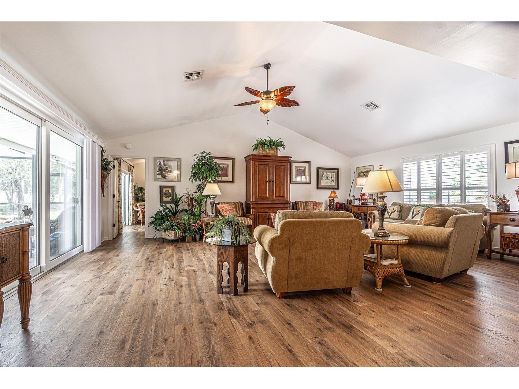 6132 Silver Oaks Drive Zephyrhills FL 33542 TB8501456 image14