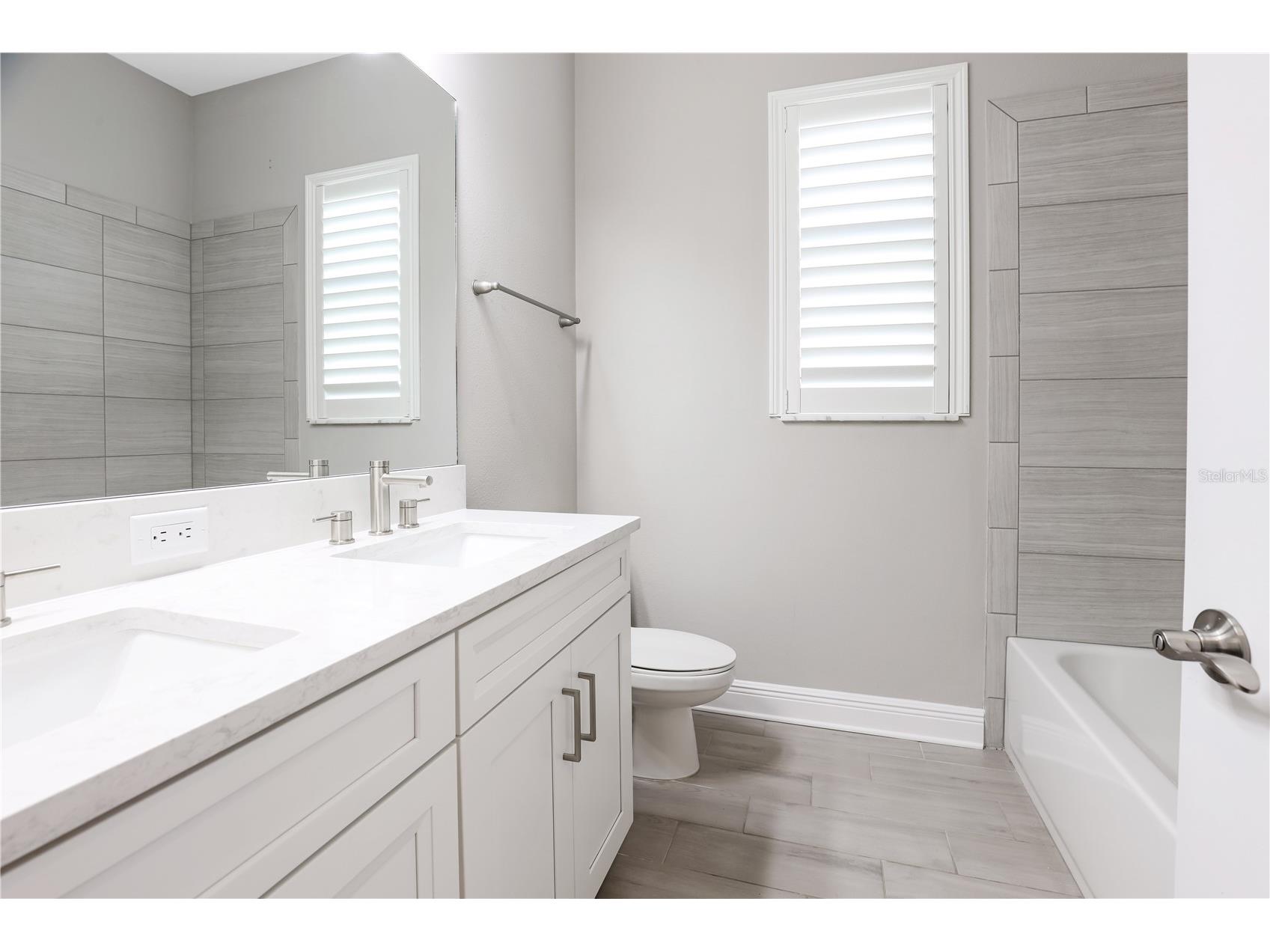 6133 Lungo Lago Drive Sarasota FL 34241 A4694281 image30