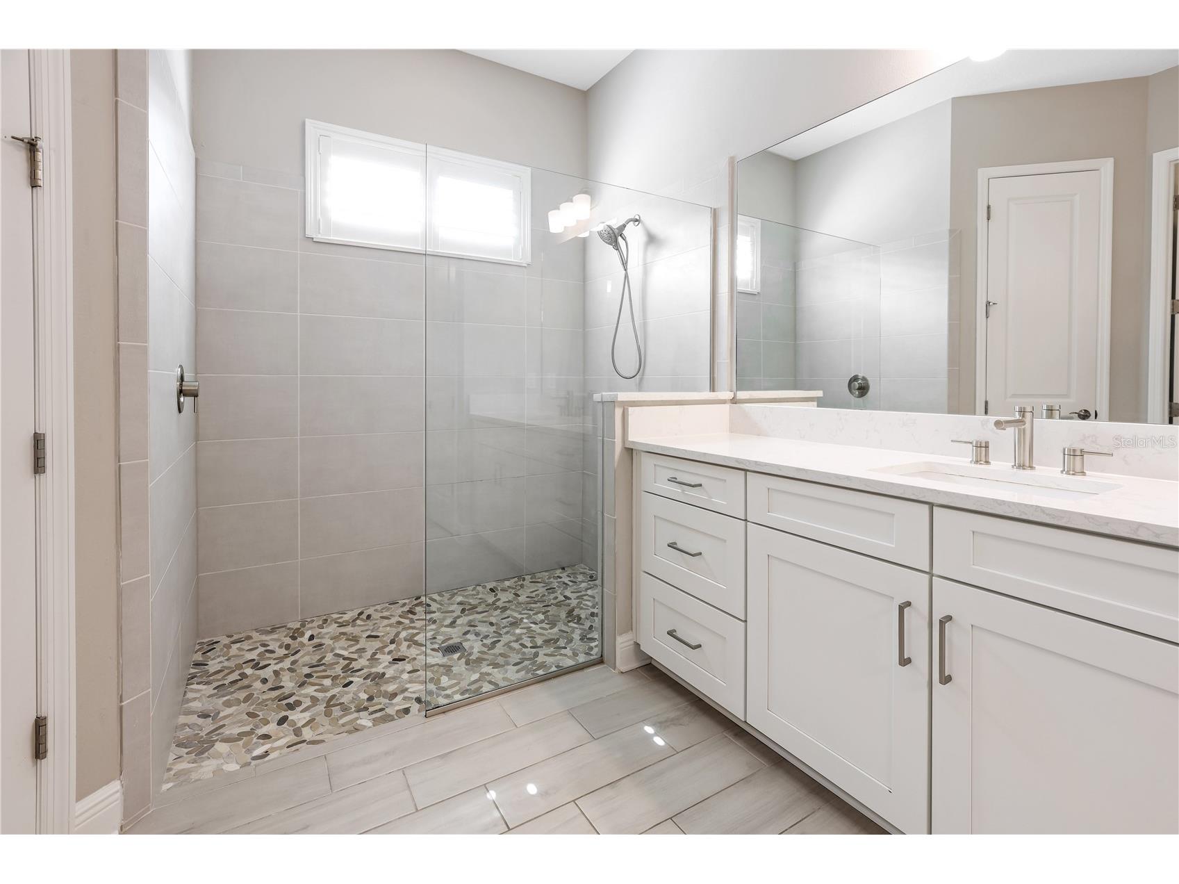 6133 Lungo Lago Drive Sarasota FL 34241 A4694281 image35