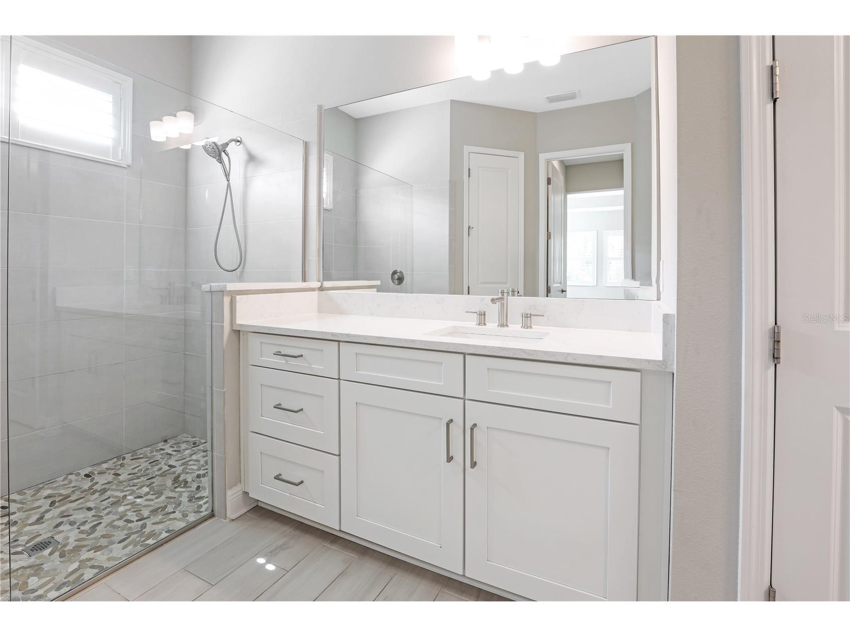 6133 Lungo Lago Drive Sarasota FL 34241 A4694281 image37