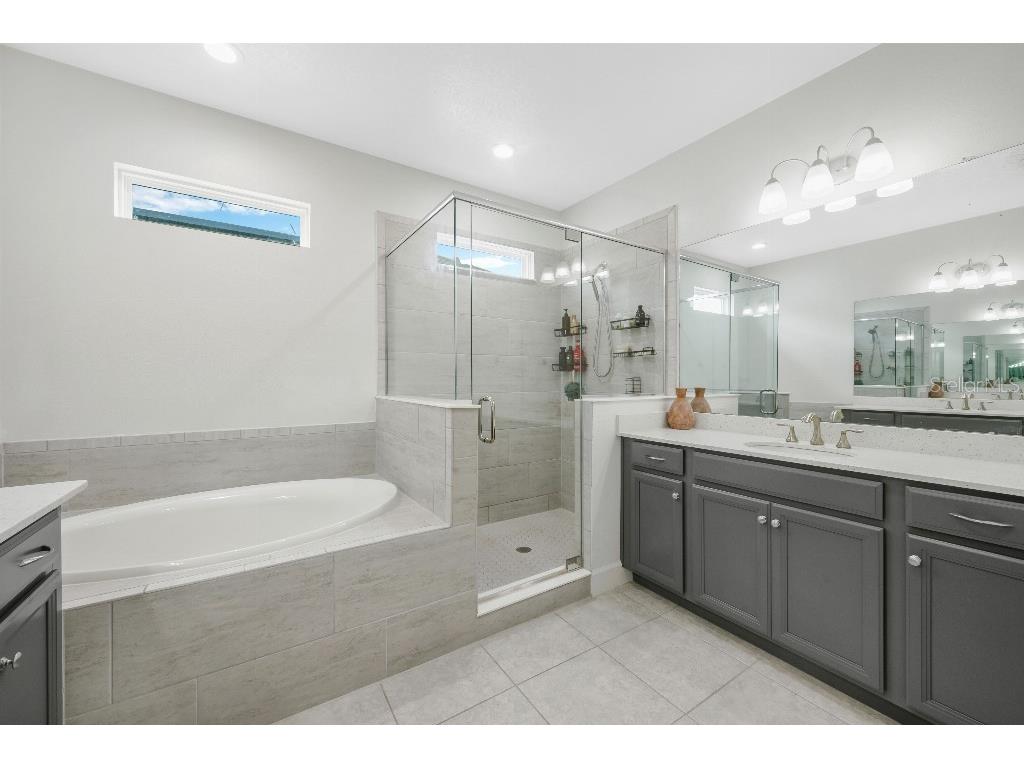 6135 Voyagers Place Apollo Beach FL 33572 TB8518189 image22