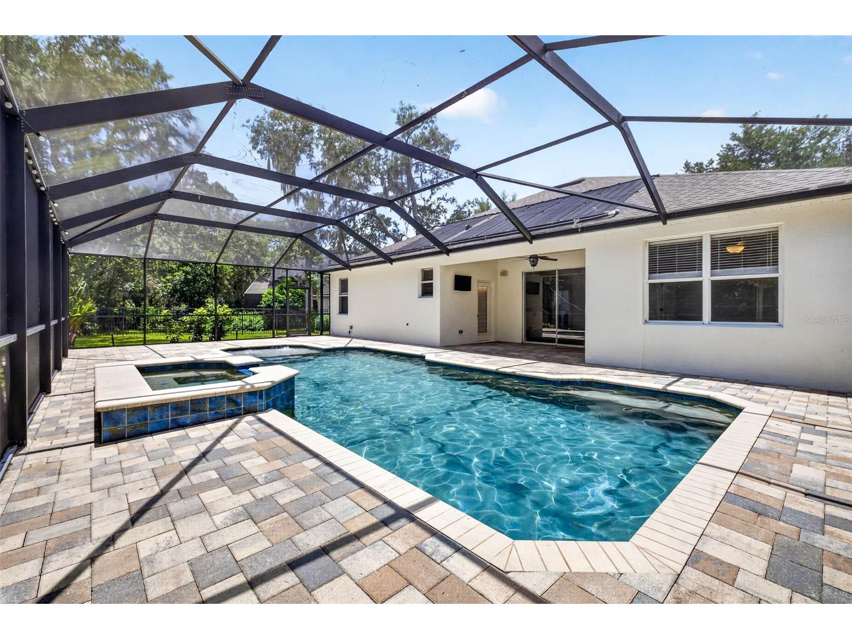 6135 Whimbrelwood Drive Lithia FL 33547 TB8528075 image2