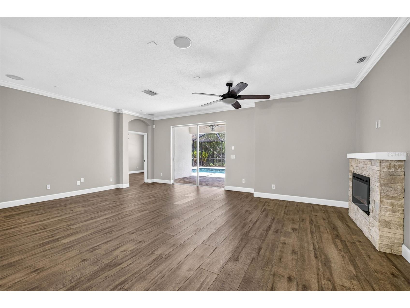 6135 Whimbrelwood Drive Lithia FL 33547 TB8528075 image28