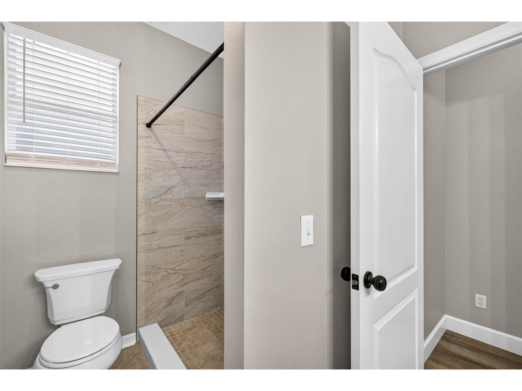 6135 Whimbrelwood Drive Lithia FL 33547 TB8528075 image37