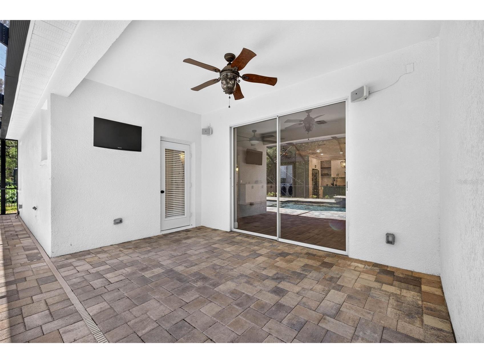 6135 Whimbrelwood Drive Lithia FL 33547 TB8528075 image54