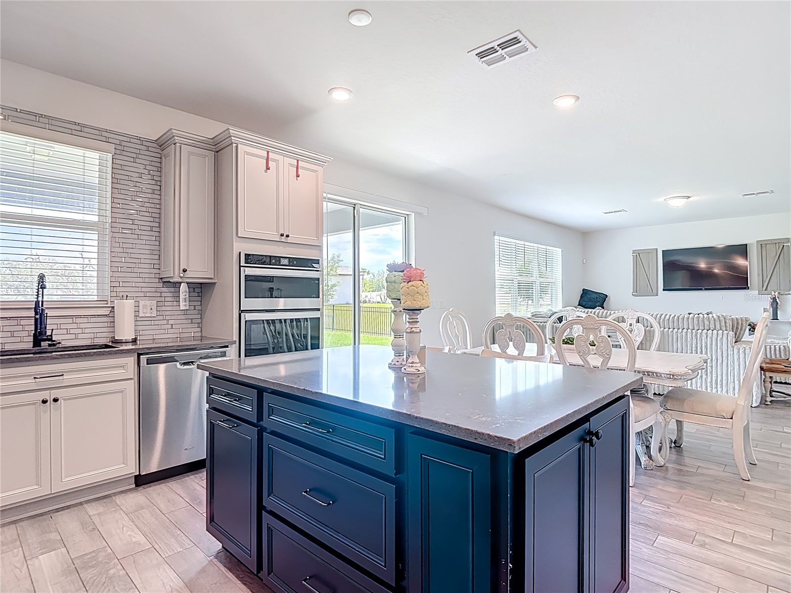 6136 Bradford Woods Drive Zephyrhills FL 33542 TB8498615 image10