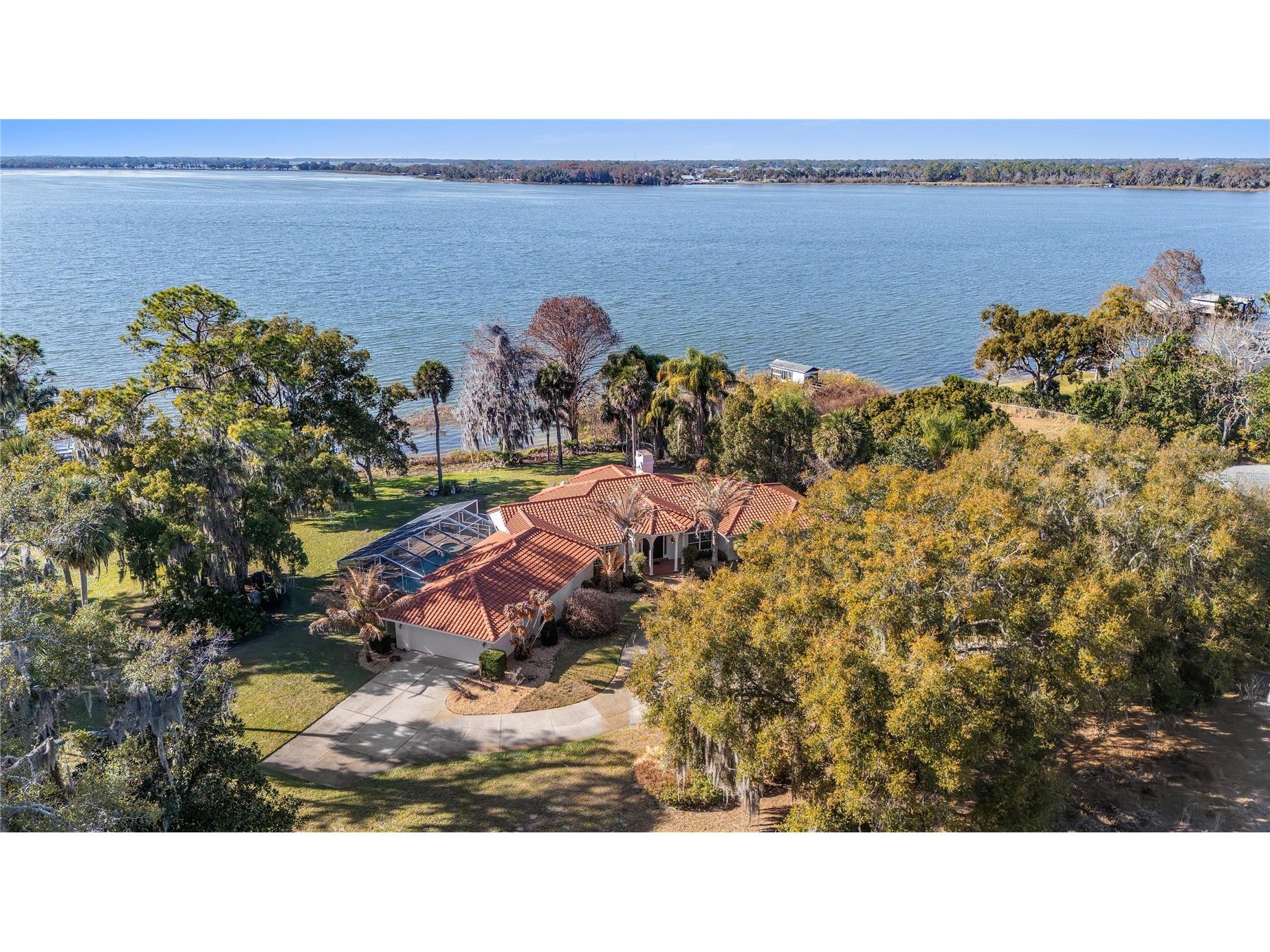 6136 Dora Drive Mount Dora FL 32757 - LAKE DORA O6382730 image1