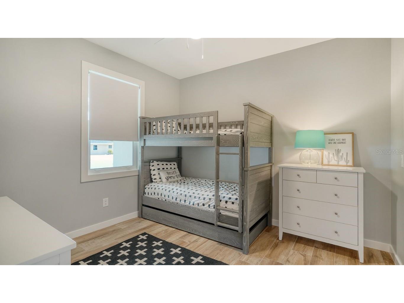 6136 Hollywood Boulevard Sarasota FL 34231 A4674886 image21