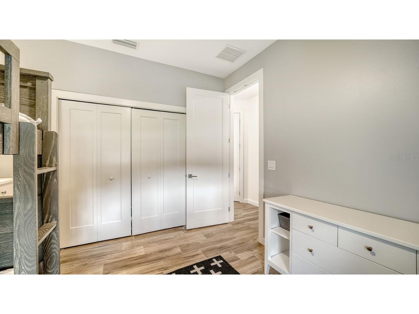 6136 Hollywood Boulevard Sarasota FL 34231 A4674886 image22