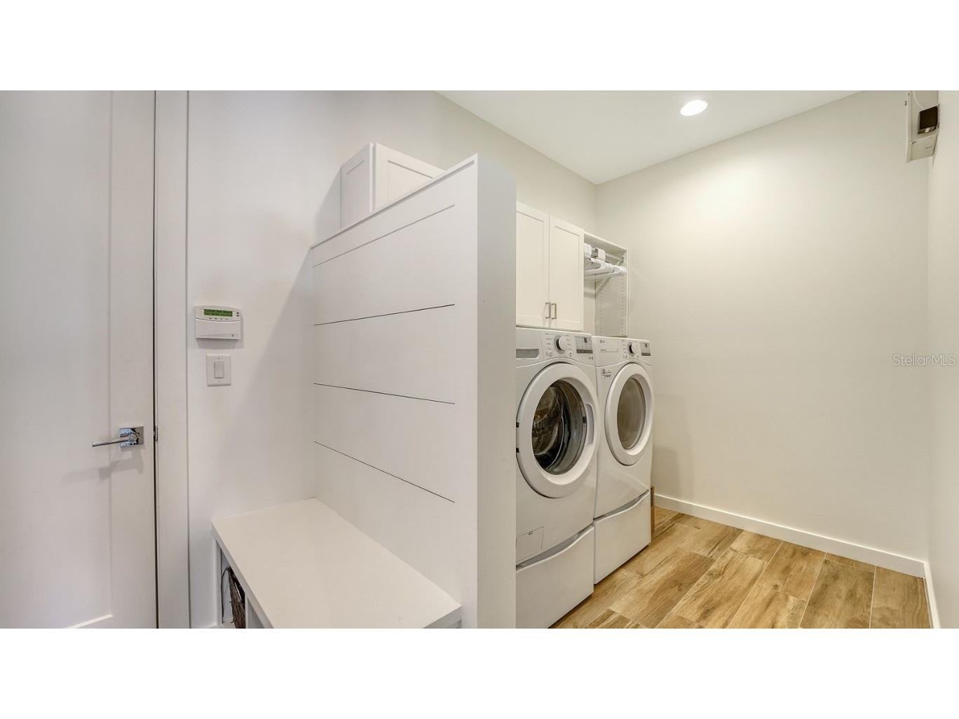 6136 Hollywood Boulevard Sarasota FL 34231 A4674886 image25