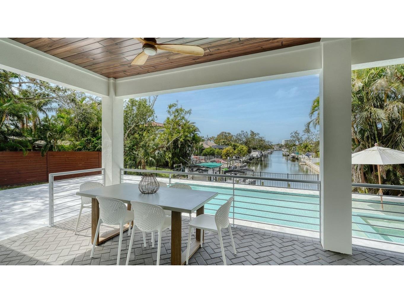 6136 Hollywood Boulevard Sarasota FL 34231 A4674886 image26