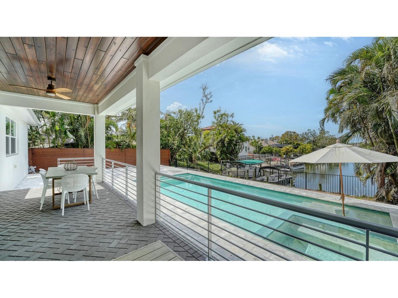 6136 Hollywood Boulevard Sarasota FL 34231 A4674886 image27