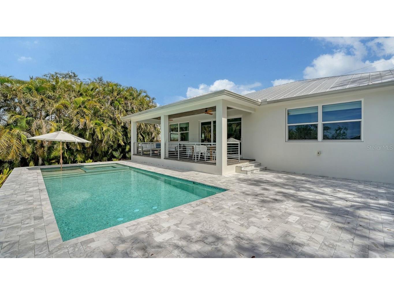 6136 Hollywood Boulevard Sarasota FL 34231 A4674886 image31