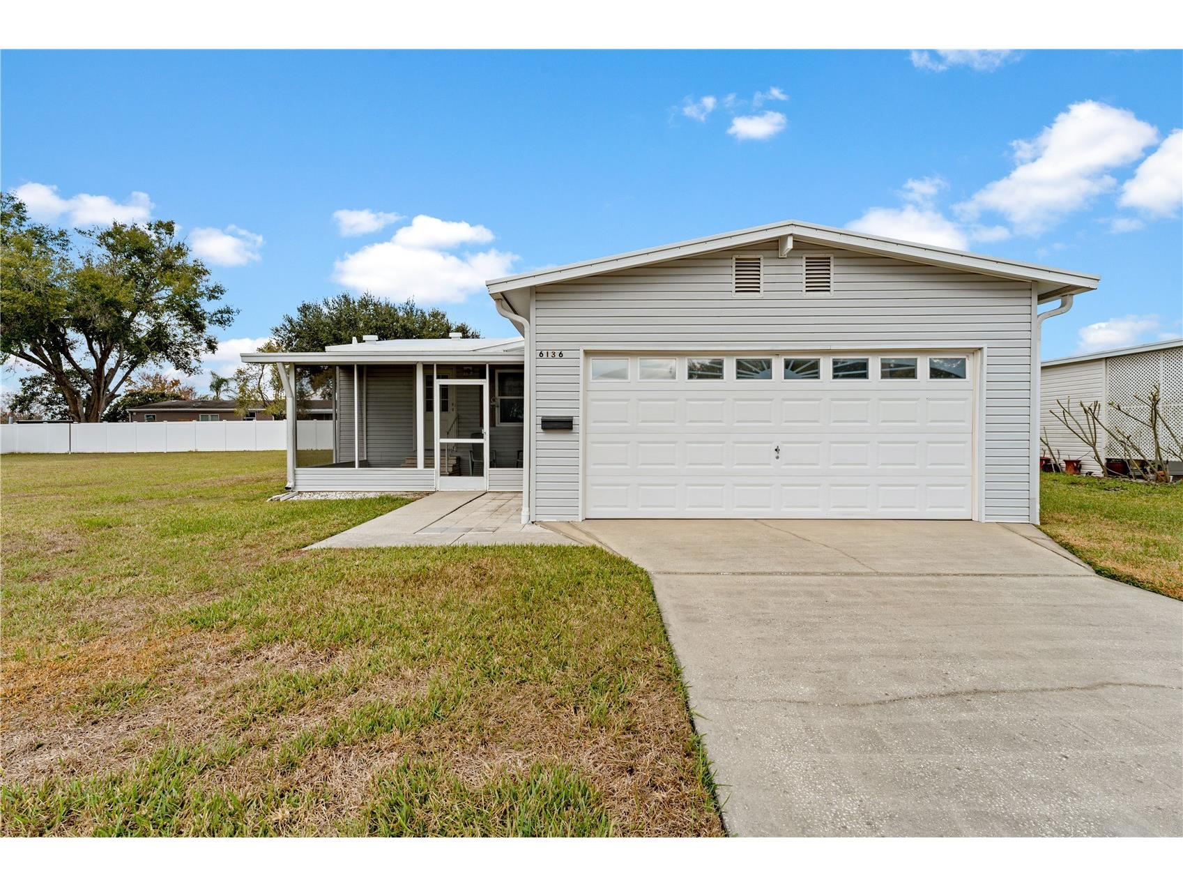 6136 Ridgeway Drive Zephyrhills FL 33542 TB8462055 image1