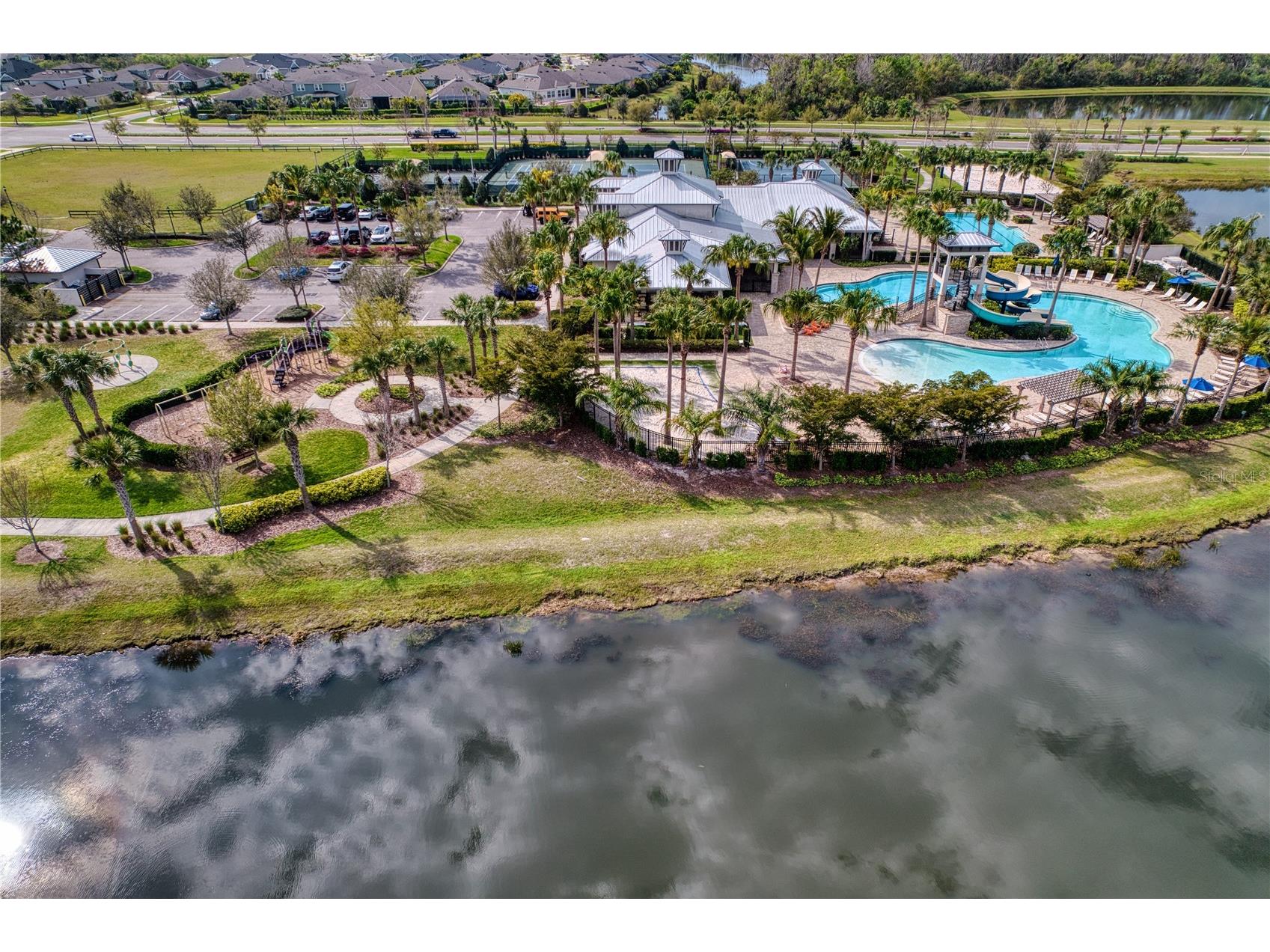 6136 Voyagers Place Apollo Beach FL 33572 A4686084 image38