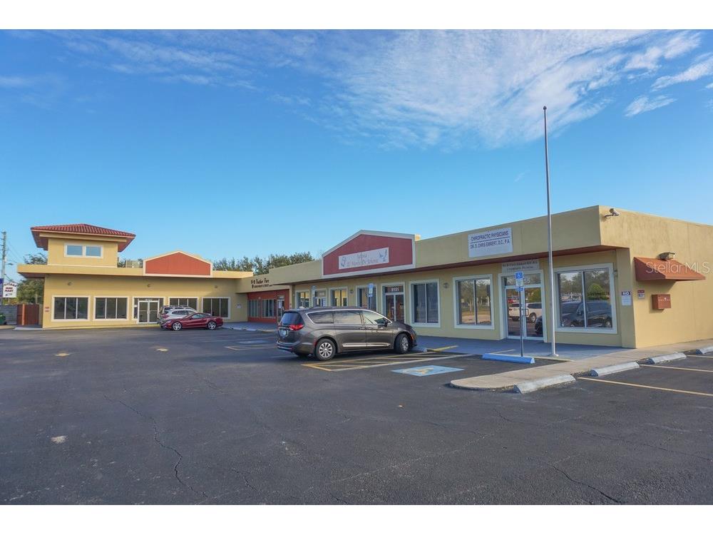 6137 26th Street W Bradenton FL 34207 A4597809 image1