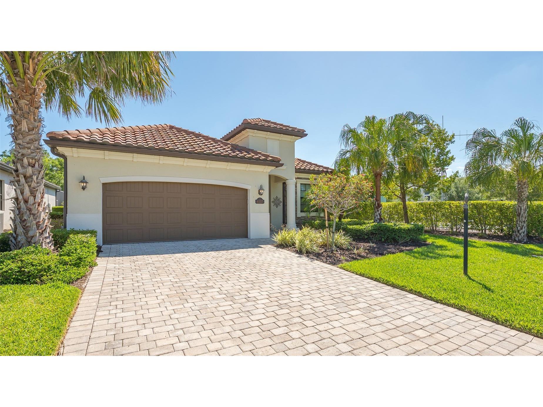 6137 Cessna Run Bradenton FL 34211 A4686484 image1