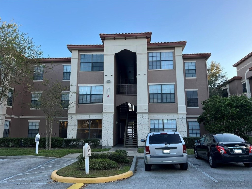 6137 Metrowest Boulevard #105 Orlando FL 32835 O6161831 image1