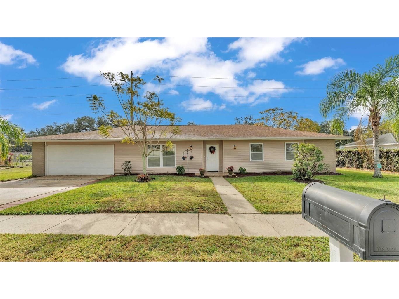 6139 Christina Drive W Lakeland FL 33813 L4950400 image1
