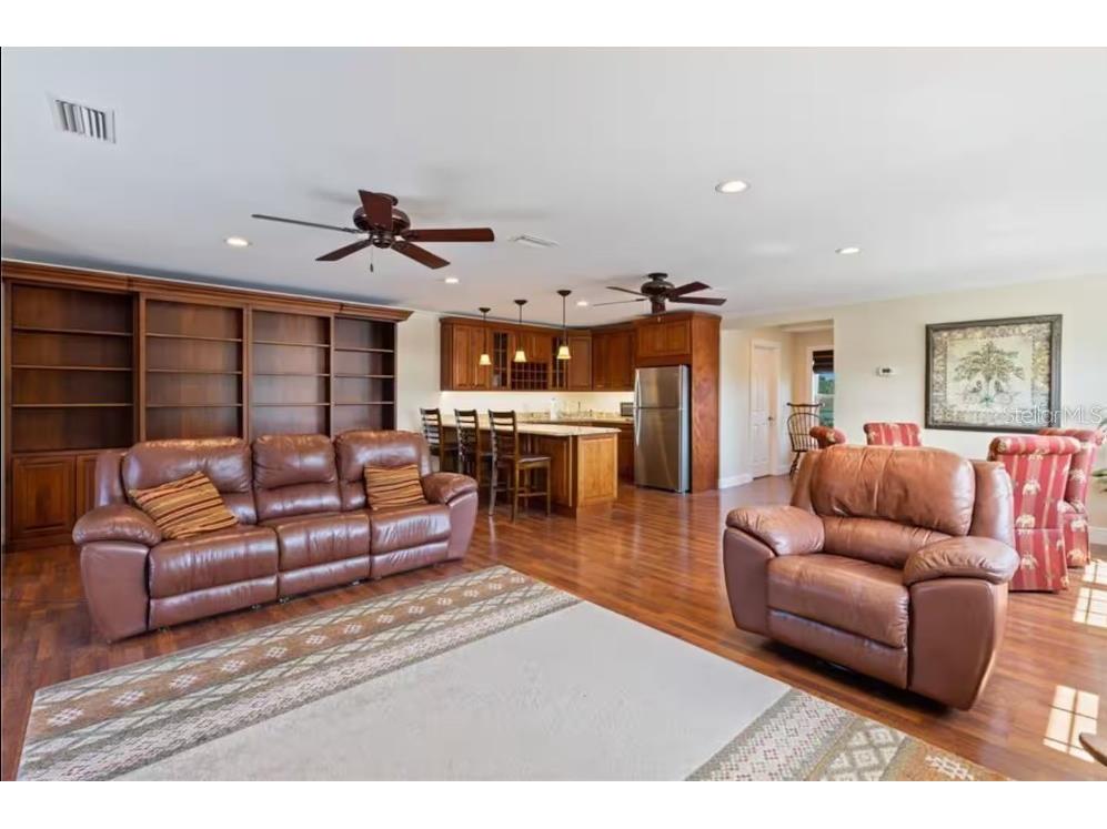 6139 Hollywood Boulevard Sarasota FL 34231 A4643790 image22