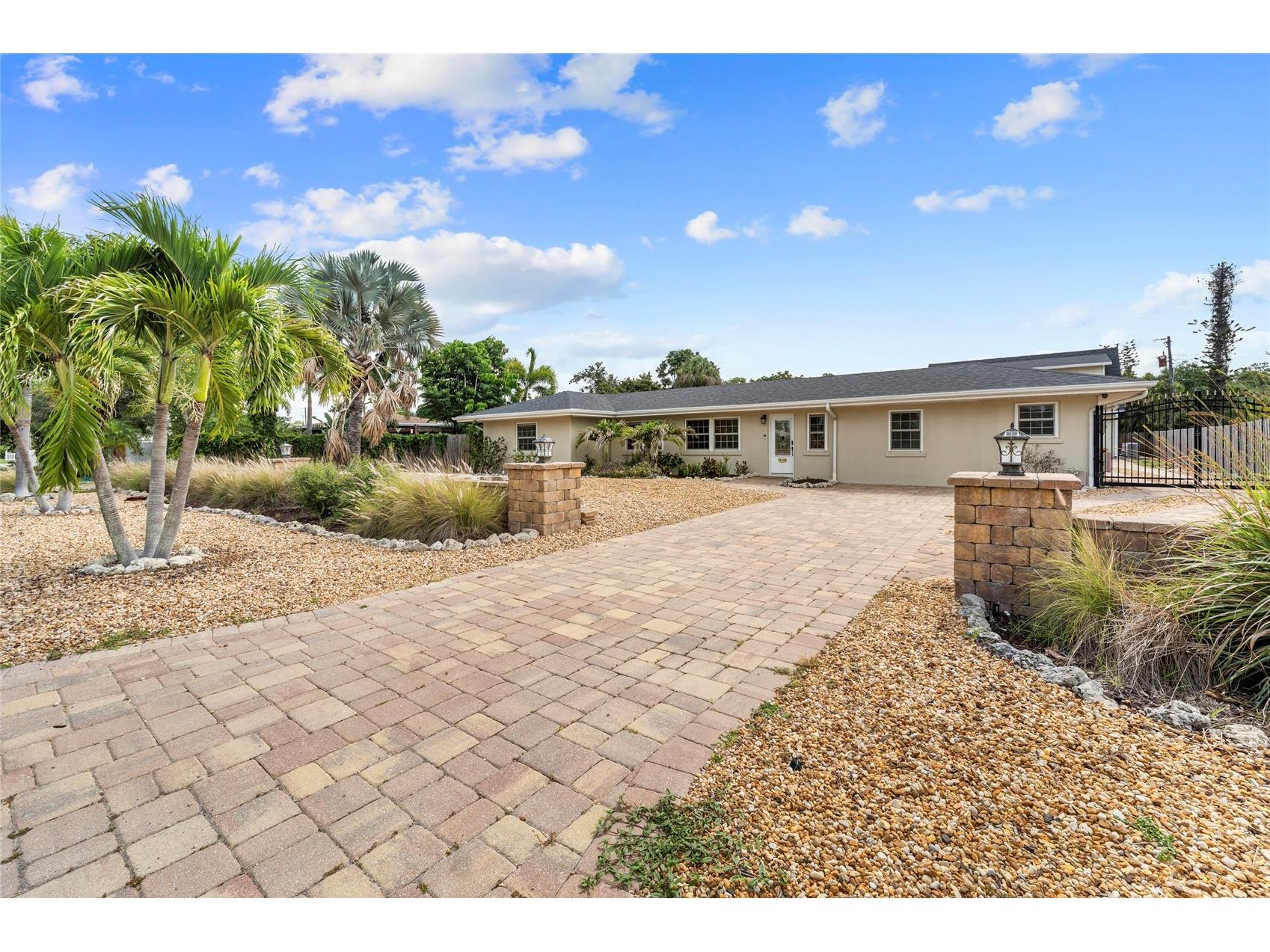 6139 Hollywood Boulevard Sarasota FL 34231 TB8512156 image4