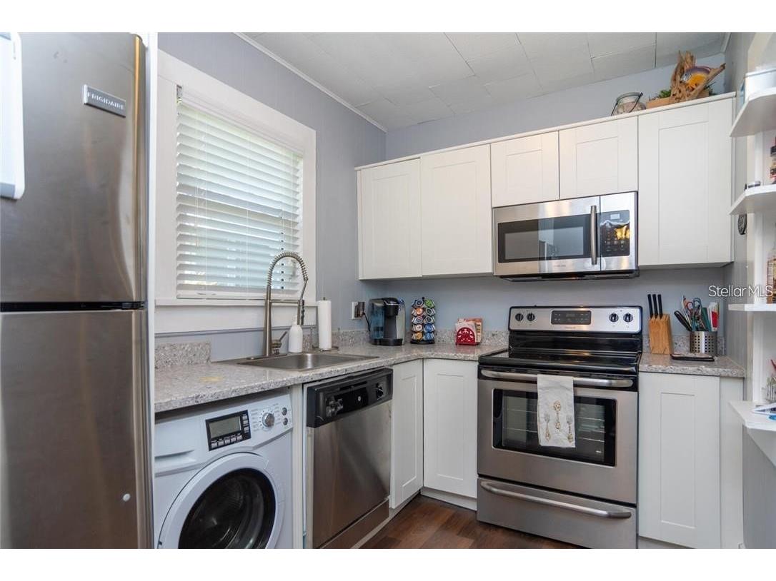 614 8th Street N Saint Petersburg FL 33701 TB8481948 image14