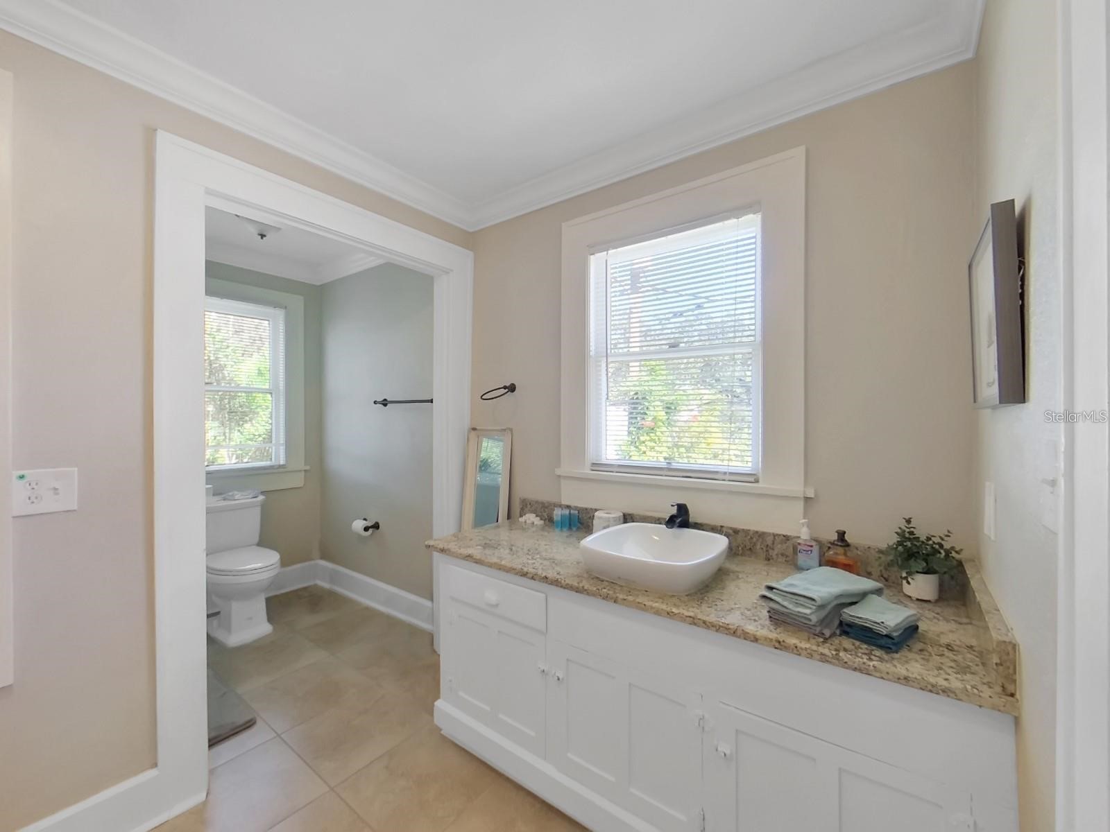 614 8th Street N Saint Petersburg FL 33701 TB8481948 image28