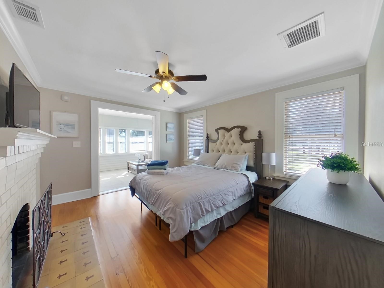 614 8th Street N Saint Petersburg FL 33701 TB8481948 image5