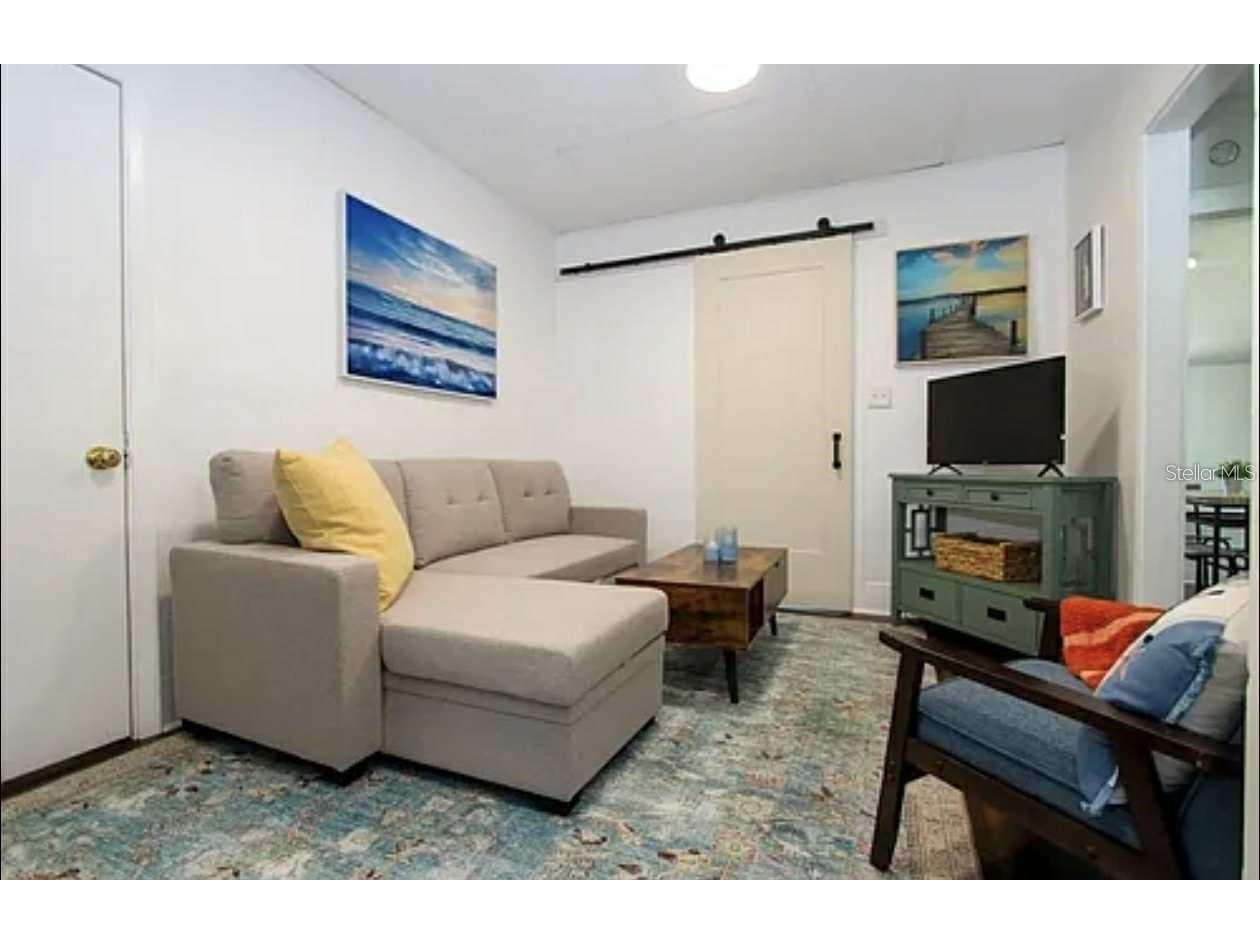 614 8th Street N Saint Petersburg FL 33701 TB8481948 image9