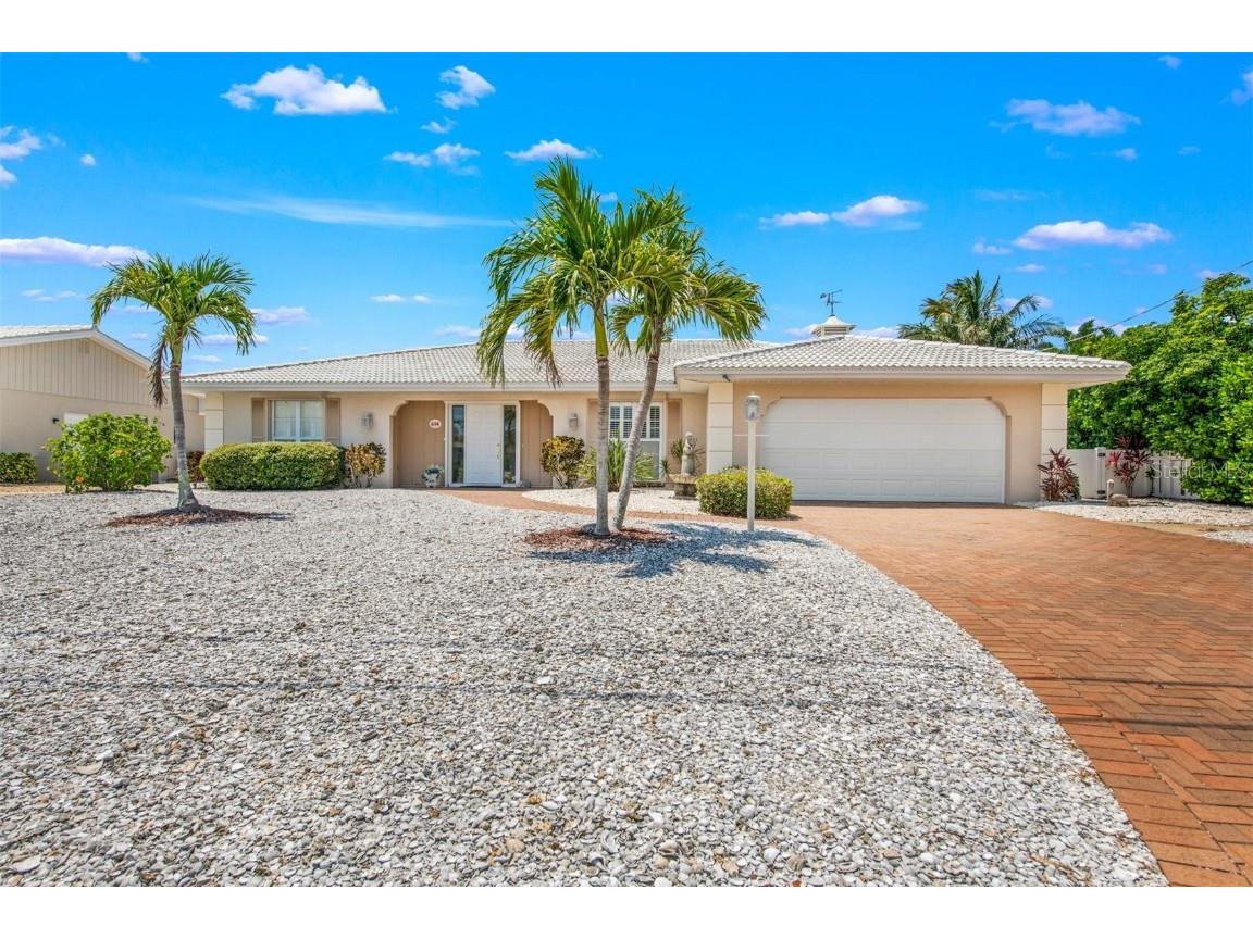 614 Gladstone Lane Holmes Beach FL 34217 - BIMINI BAY A4574262 image1