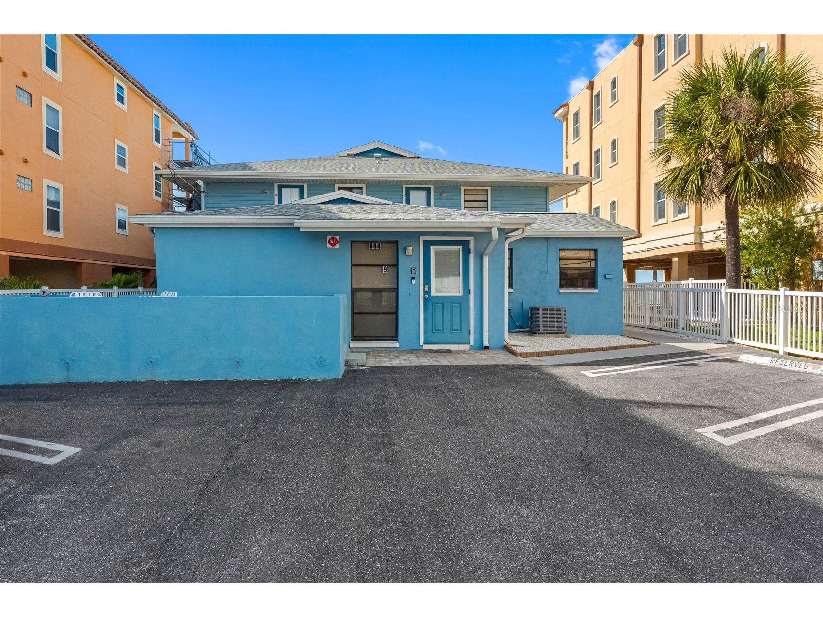 614 Gulf Boulevard #9 Indian Rocks Beach FL 33785 TB8507122 image1