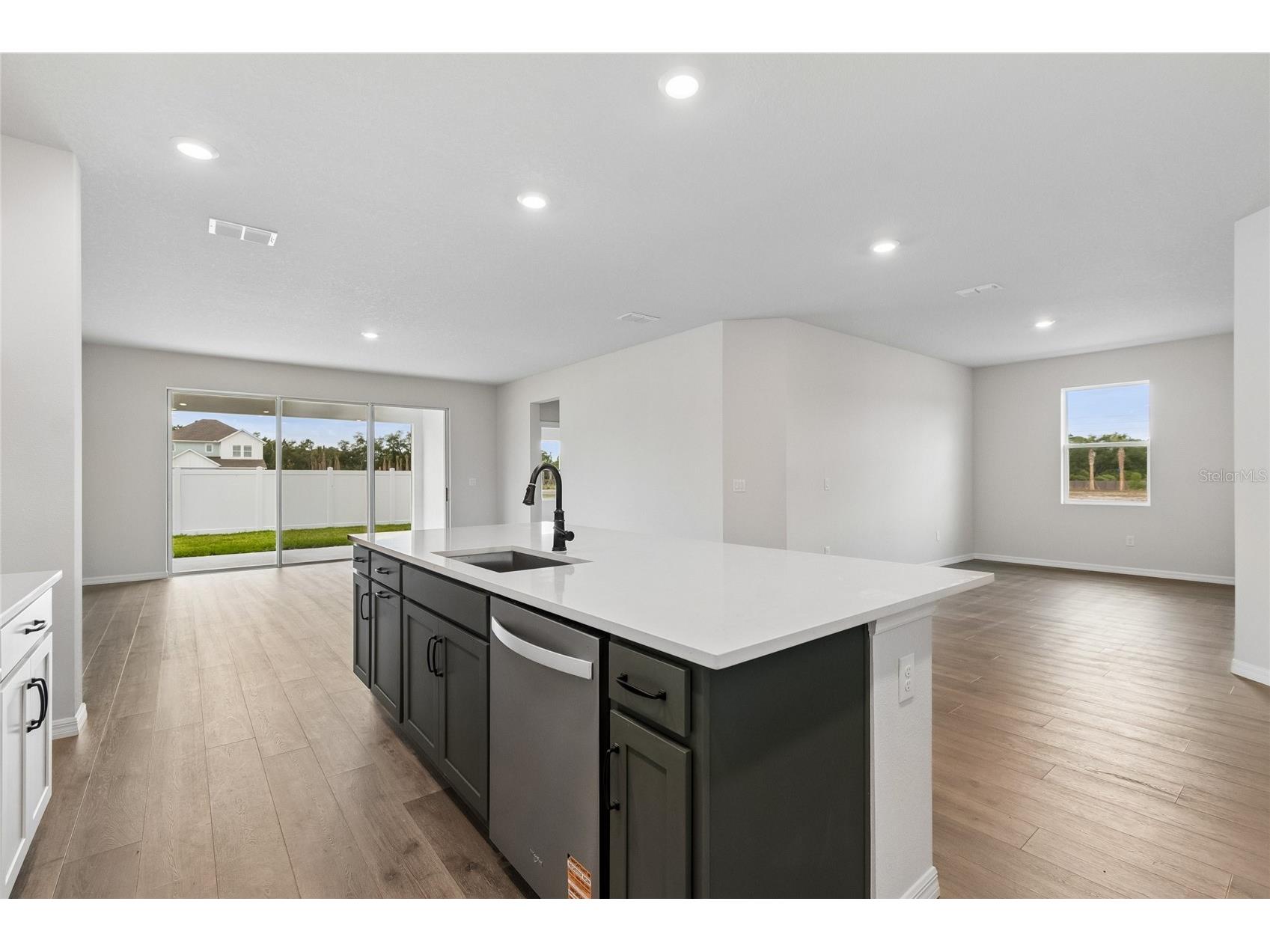 614 Kingswood Court Bradenton FL 34212 TB8477173 image5