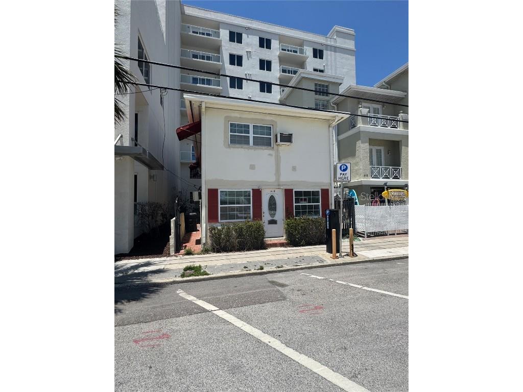 614 Mandalay Avenue Clearwater Beach FL 33767 TB8387175 image1