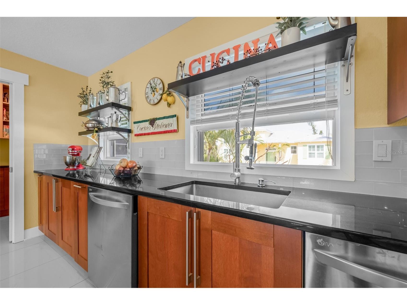 614 Norton Street Longboat Key FL 34228 TB8470030 image12