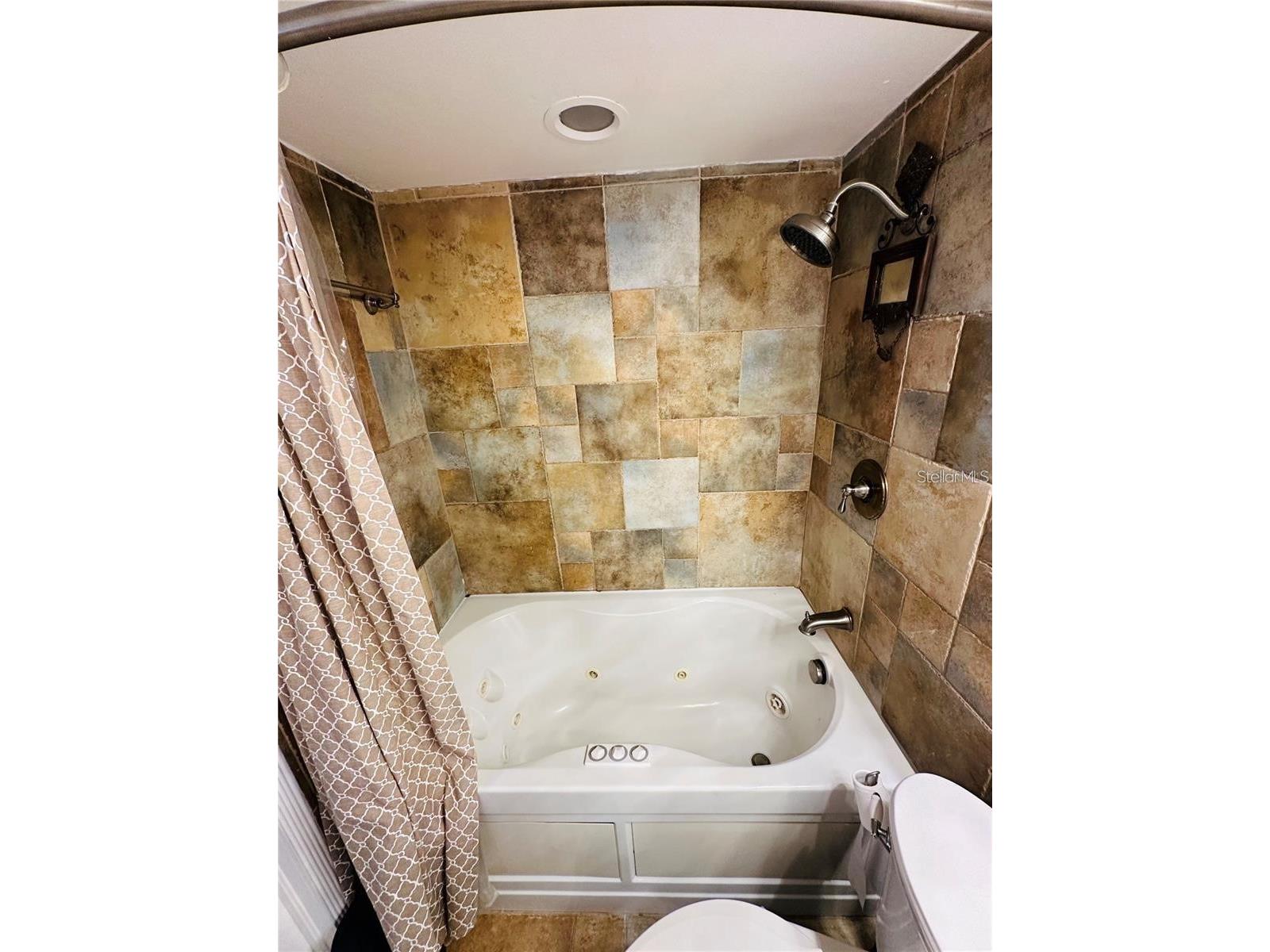 614 Orange Drive #200 Altamonte Springs FL 32701 - LAKE ORIENTA O6415091 image11
