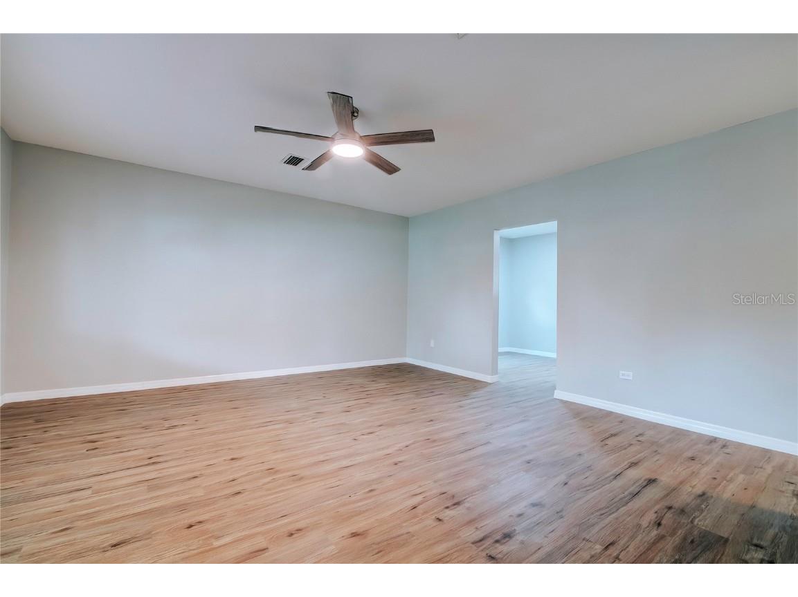 614 Powell Street Wildwood FL 34785 W7879849 image12