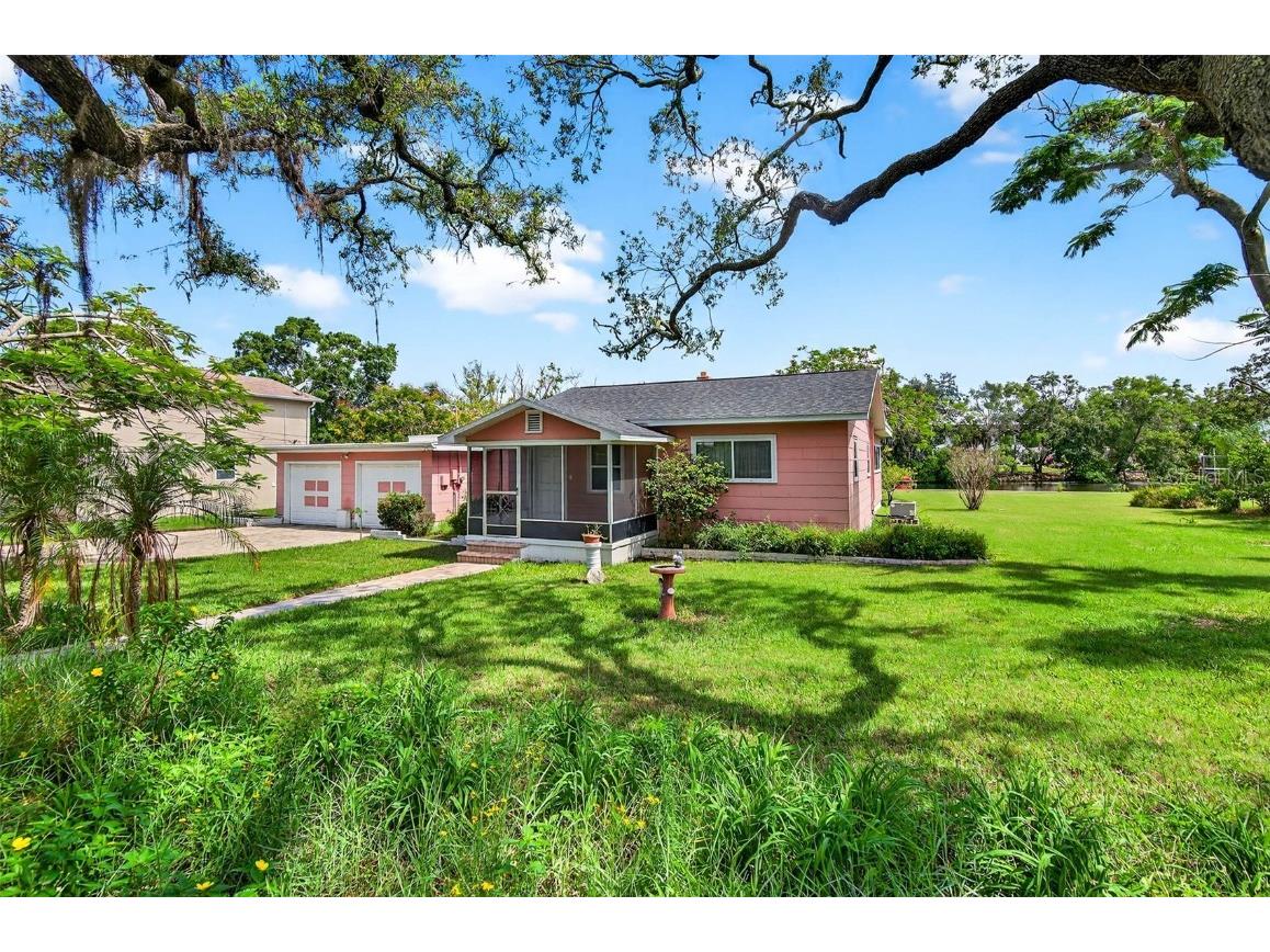 614 Riverside Drive Tarpon Springs FL 34689 W7877124 image1