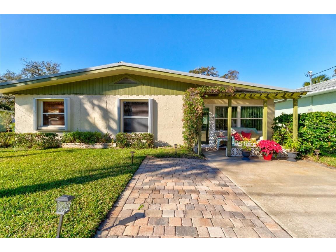 614 S Pine Street New Smyrna Beach FL 32169 V4928796 image1