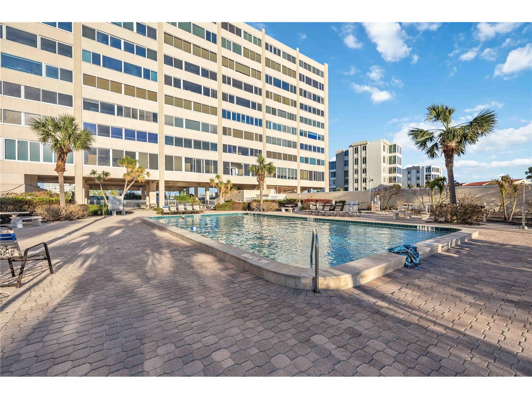 6140 Midnight Pass Road #407 Sarasota FL 34242 A4673671 image1